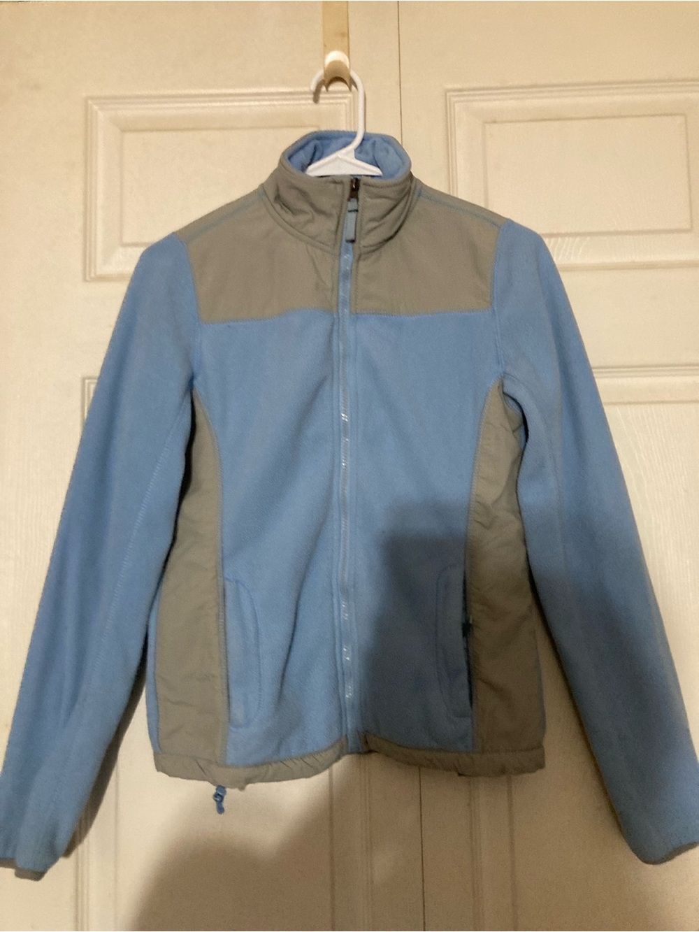 Aeropostales zip up fleece XS